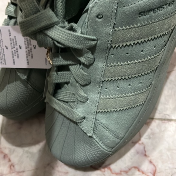 Adidas Suoerstar XLG W IG2972 women’s new no box - Picture 9 of 9